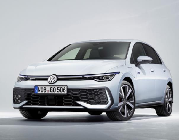 Der neue Golf mit neuer Front und Lichtgrafik.